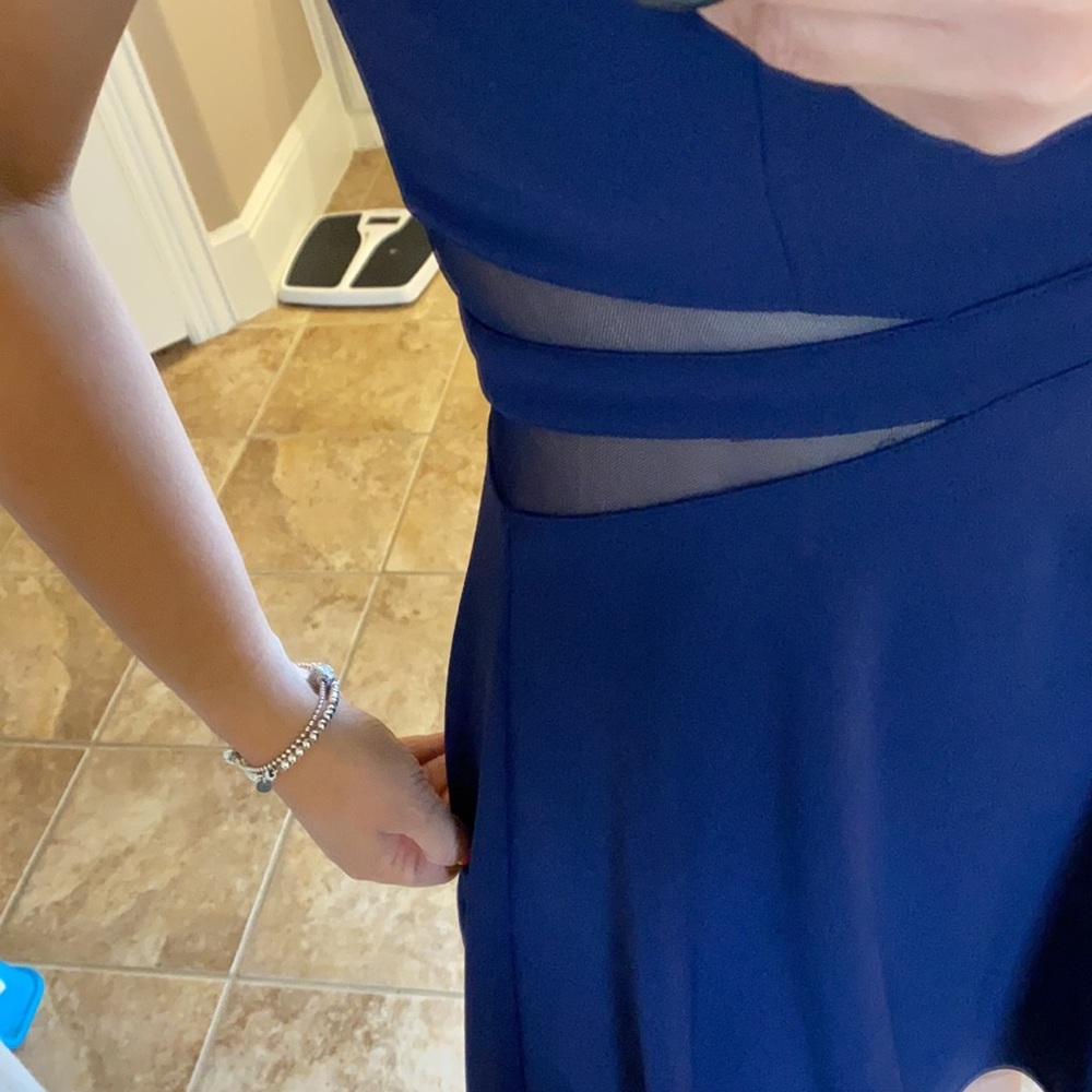 Dress - Picture 2 of 7